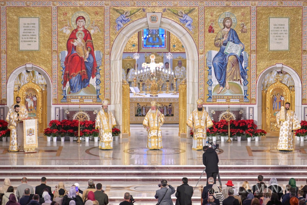 Prăznuire liturgică solemnă a Sfântului Apostol Andrei în București 349298