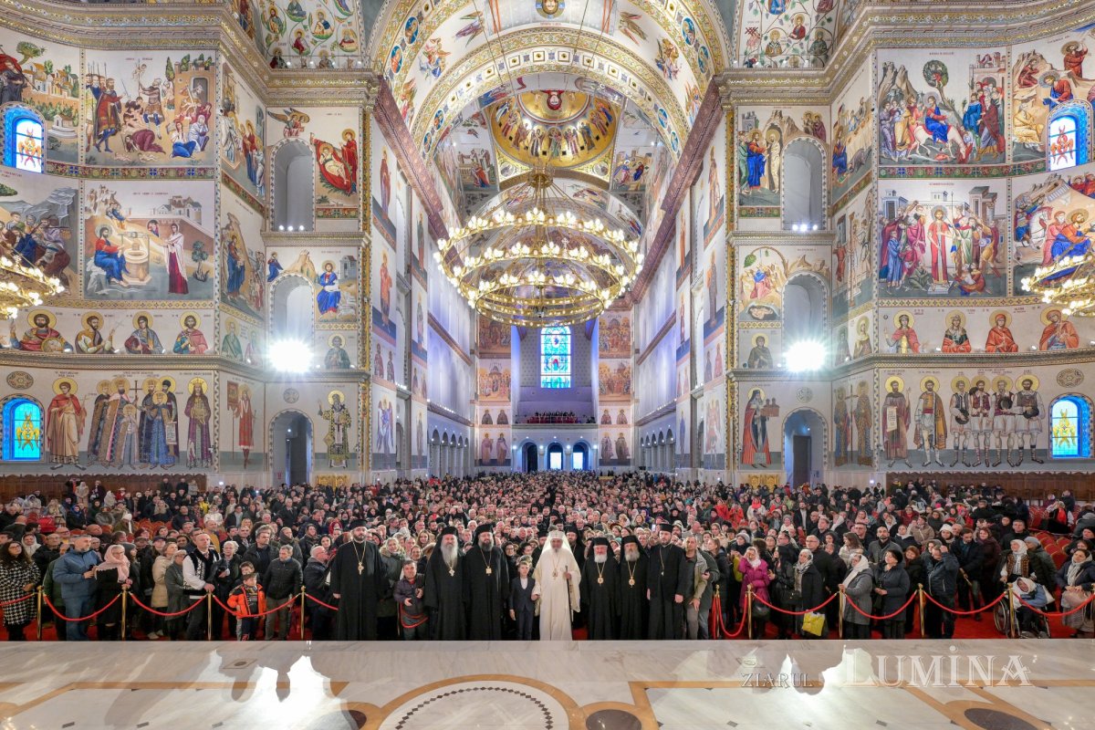 Prăznuire liturgică solemnă a Sfântului Apostol Andrei în București 349322