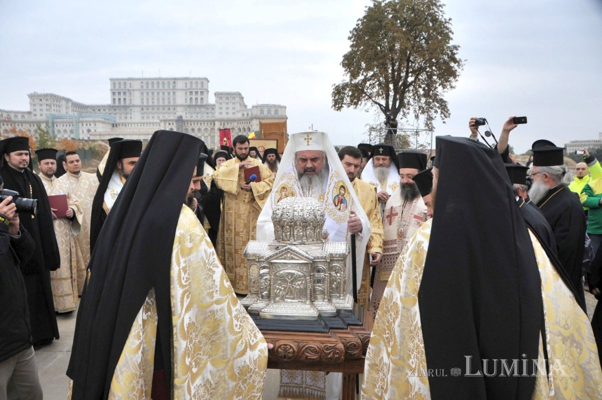 Sfântul Apostol Andrei, ocrotitorul Catedralei Naţionale 348596