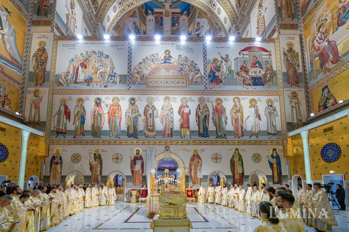 Sfântul Apostol Andrei, ocrotitorul Catedralei Naţionale 348597