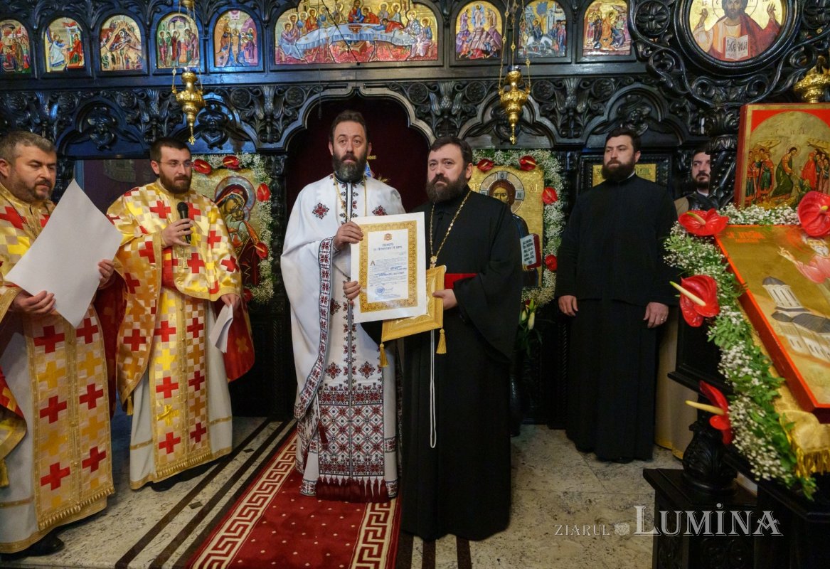 Înnoire și binecuvântare la Parohia „Sfântul Andrei”-Chitila 349374