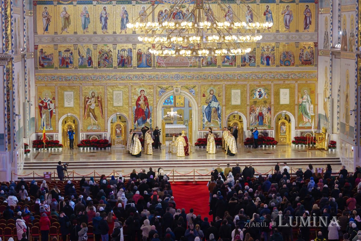 Ziua Națională a României, marcată la Catedrala Mântuirii Neamului 349445
