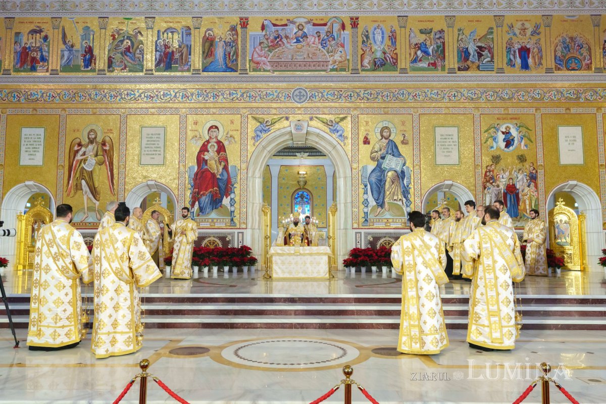 Ziua Națională a României, marcată la Catedrala Mântuirii Neamului 349450