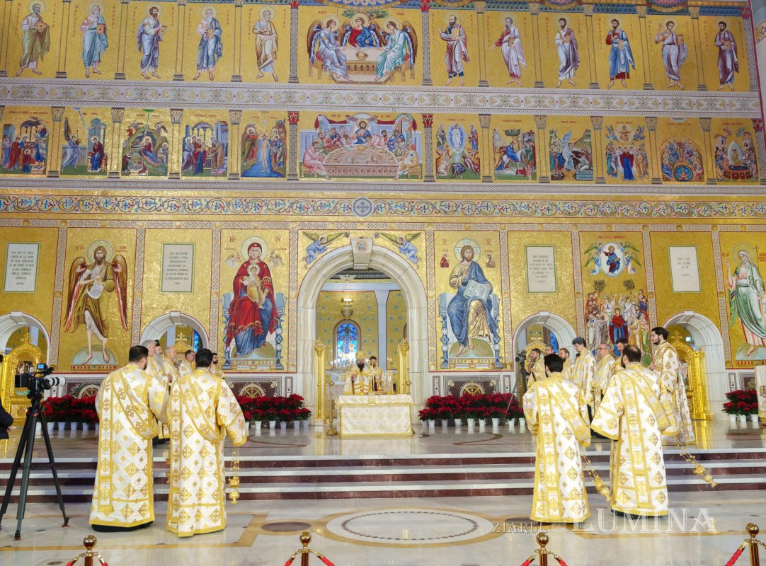 Ziua Națională a României, marcată la Catedrala Mântuirii Neamului 349451