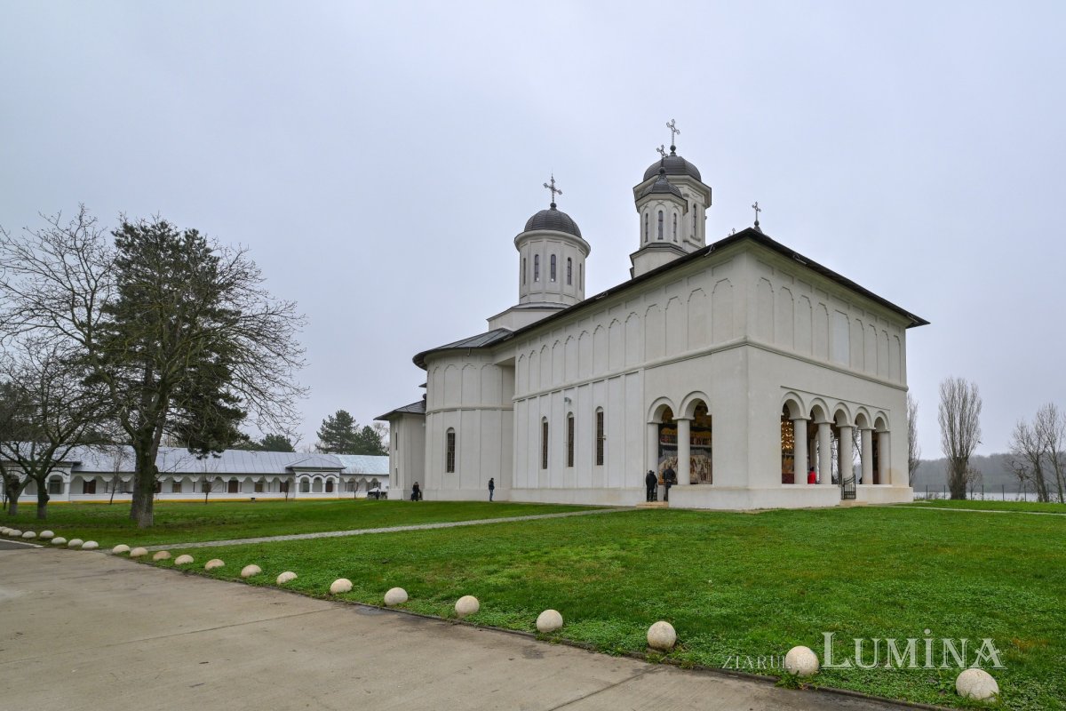 Prinos de cinstire Sfântului Cuvios Gheorghe de la Cernica și Căldărușani 349534