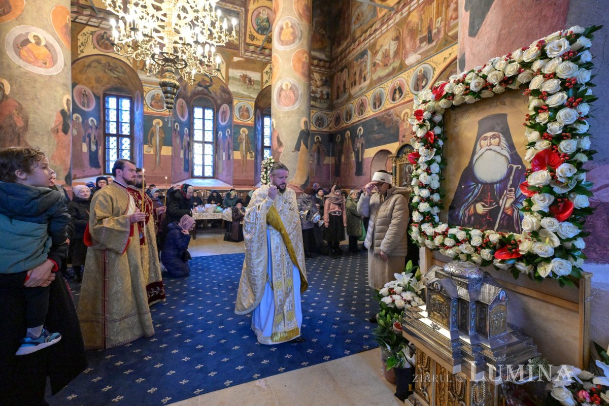 Prinos de cinstire Sfântului Cuvios Gheorghe de la Cernica și Căldărușani 349543