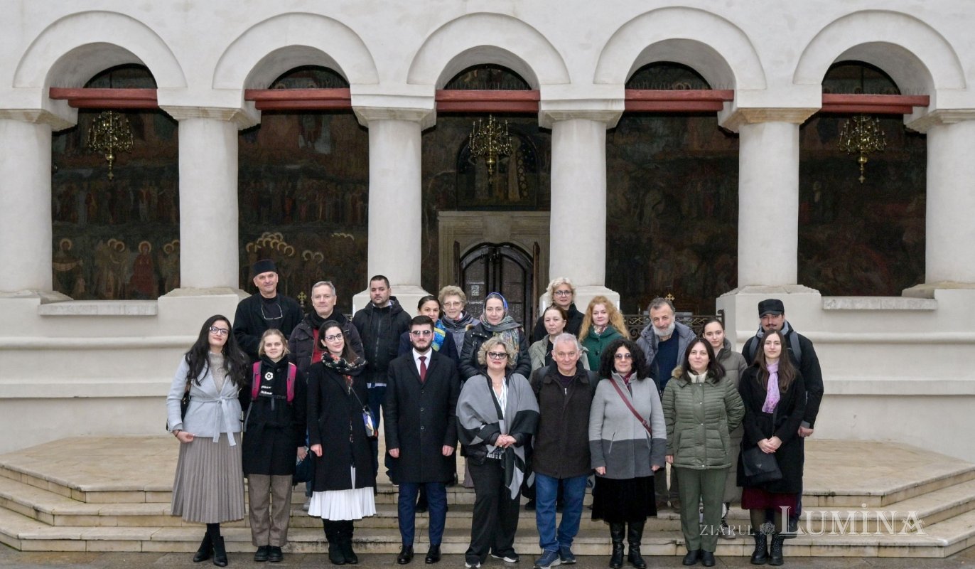 Masteranzi de la Facultatea de Teologie în vizită la Palatul Patriarhiei 349675