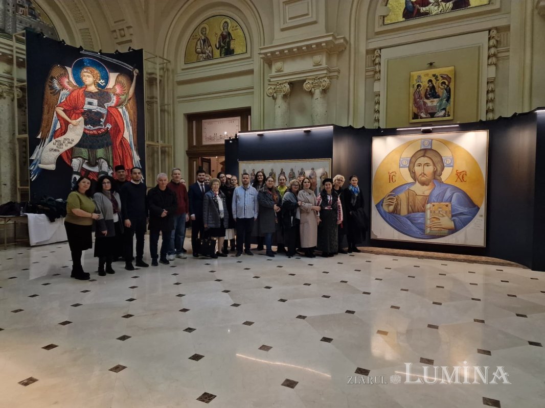 Masteranzi de la Facultatea de Teologie în vizită la Palatul Patriarhiei 349678