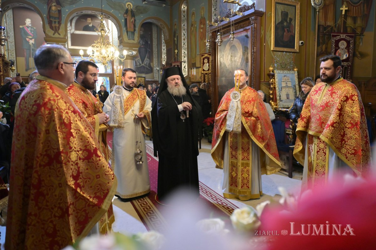 Sfințirea unei racle pentru moaștele Sfintei Mari Mucenițe Varvara 349654