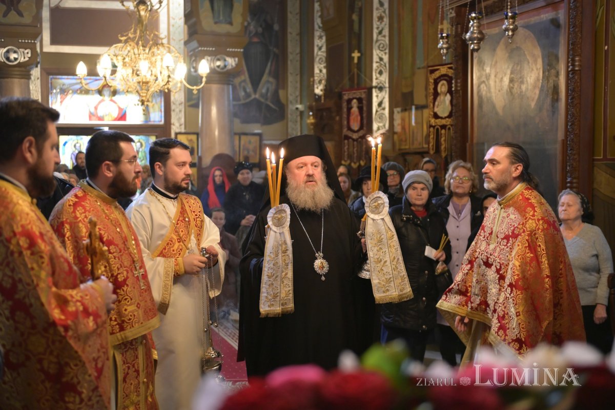 Sfințirea unei racle pentru moaștele Sfintei Mari Mucenițe Varvara 349655