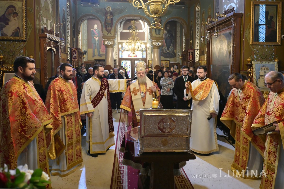 Sfințirea unei racle pentru moaștele Sfintei Mari Mucenițe Varvara 349658