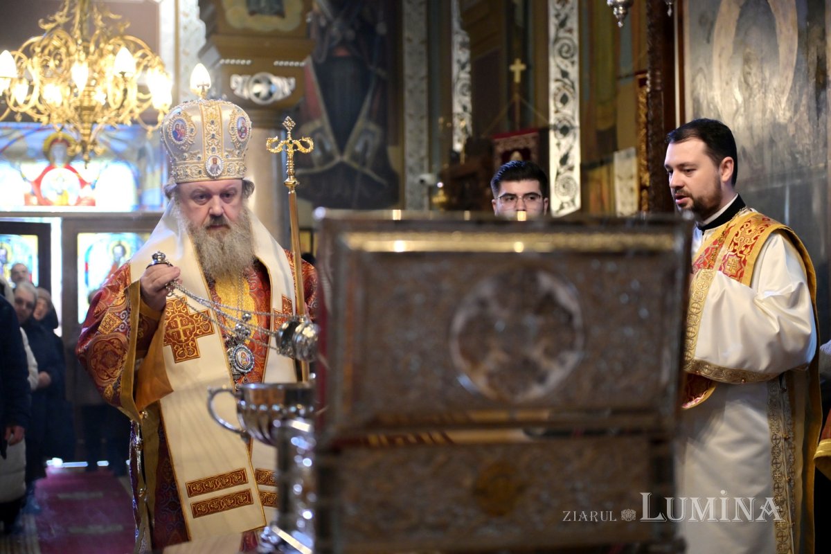 Sfințirea unei racle pentru moaștele Sfintei Mari Mucenițe Varvara 349659