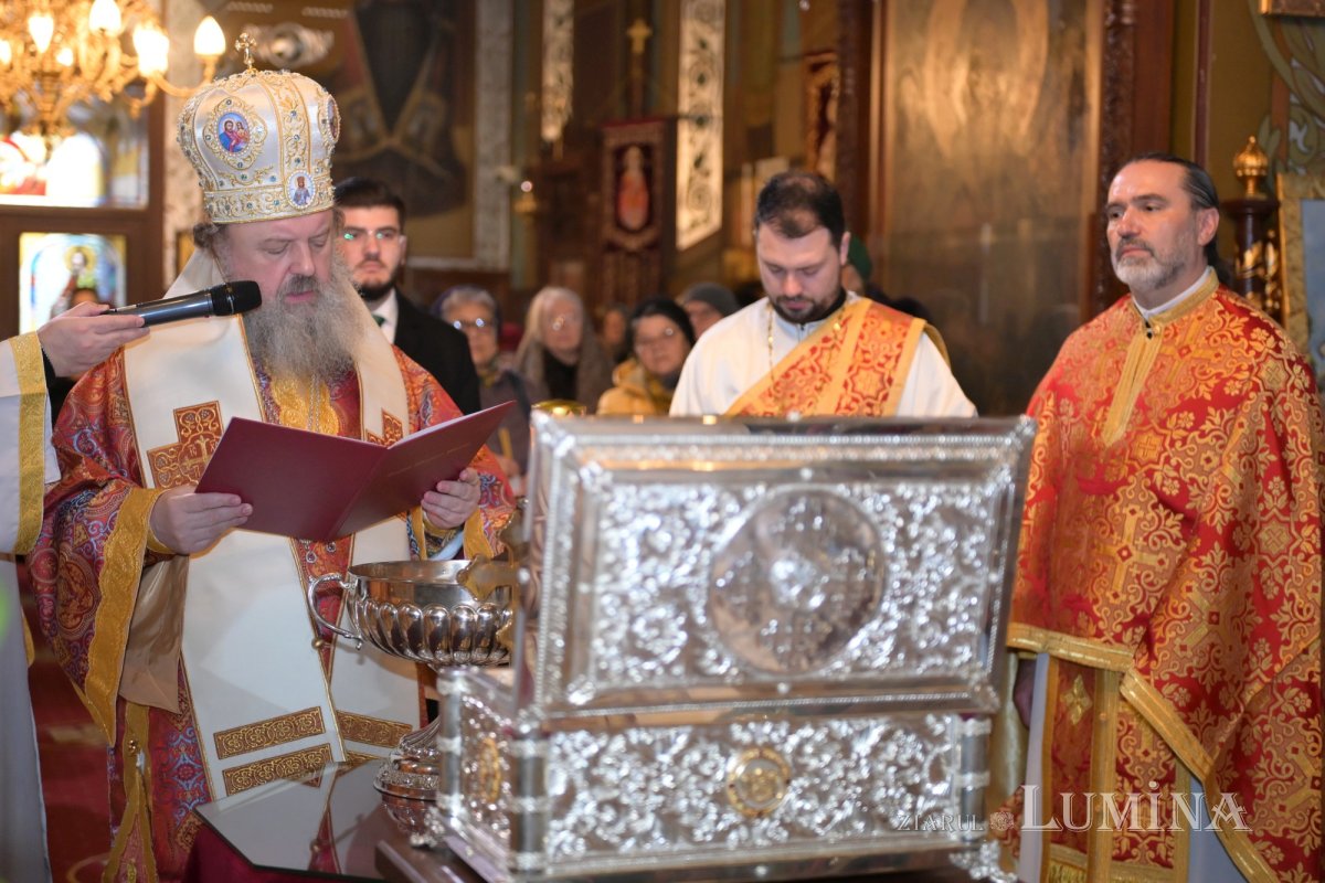 Sfințirea unei racle pentru moaștele Sfintei Mari Mucenițe Varvara 349661