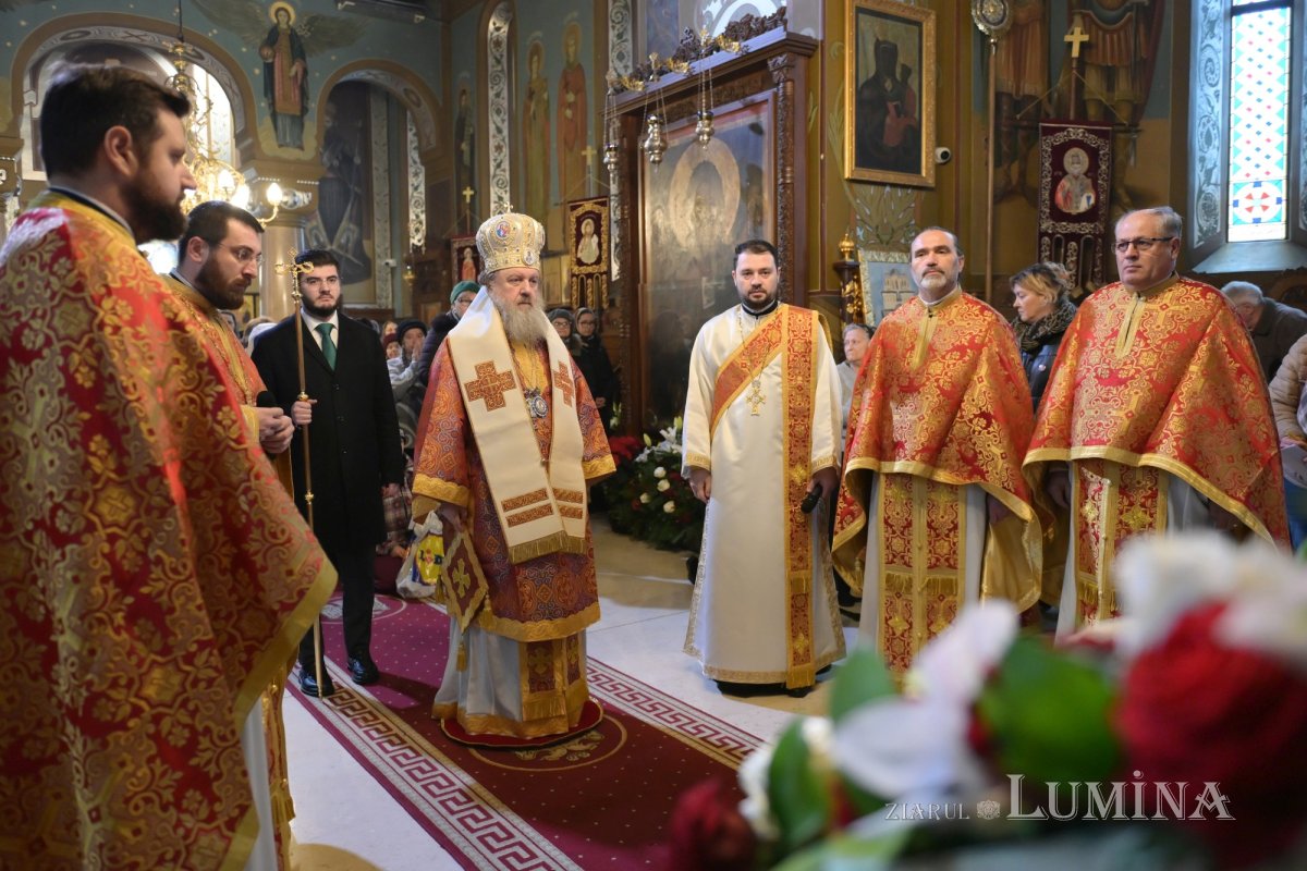 Sfințirea unei racle pentru moaștele Sfintei Mari Mucenițe Varvara 349666