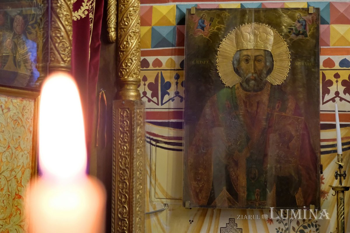 Sclipirile Luminii: Moaştele Sfântului Nicolae, de patru veacuri la Biserica „Sfântul Gheorghe”-Nou din Bucureşti 349688