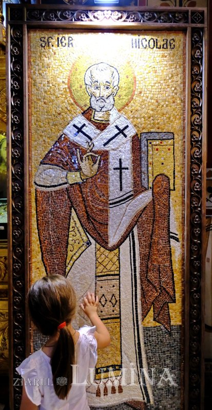 Sclipirile Luminii: Moaştele Sfântului Nicolae, de patru veacuri la Biserica „Sfântul Gheorghe”-Nou din Bucureşti 349690