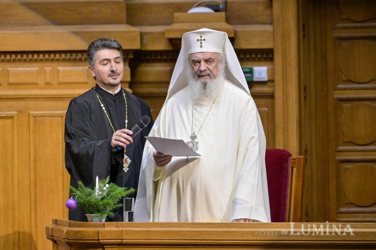 „Sfântul Nicolae în mijlocul copiilor” pe Colina Bucuriei 349825