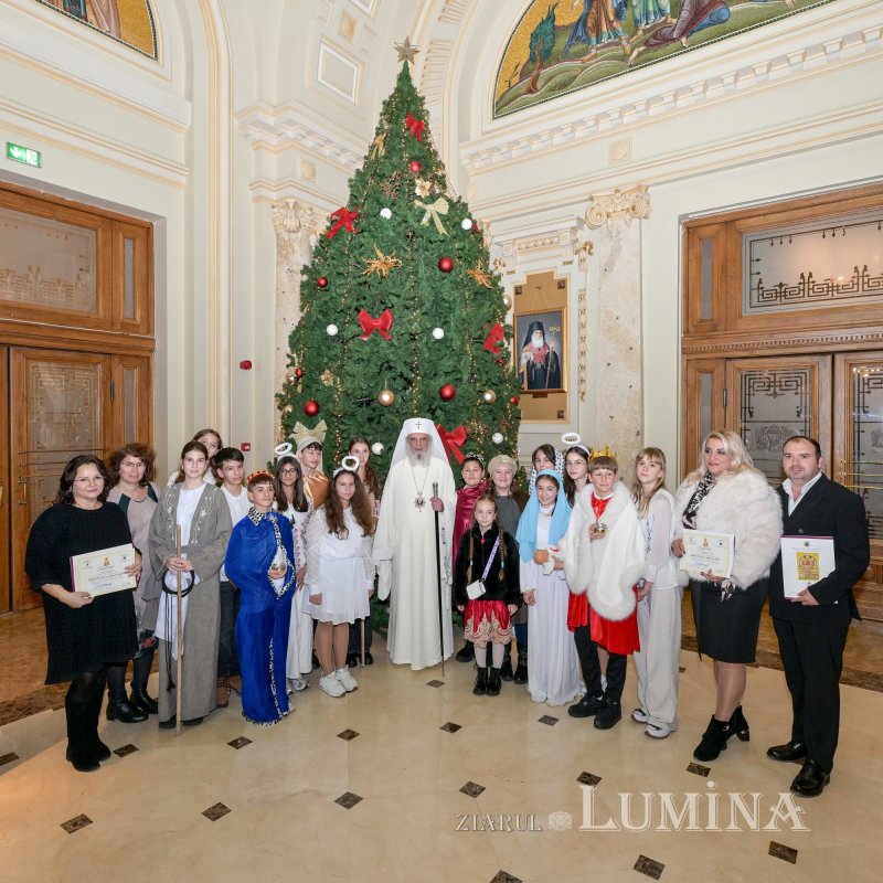 „Sfântul Nicolae în mijlocul copiilor” pe Colina Bucuriei 349863