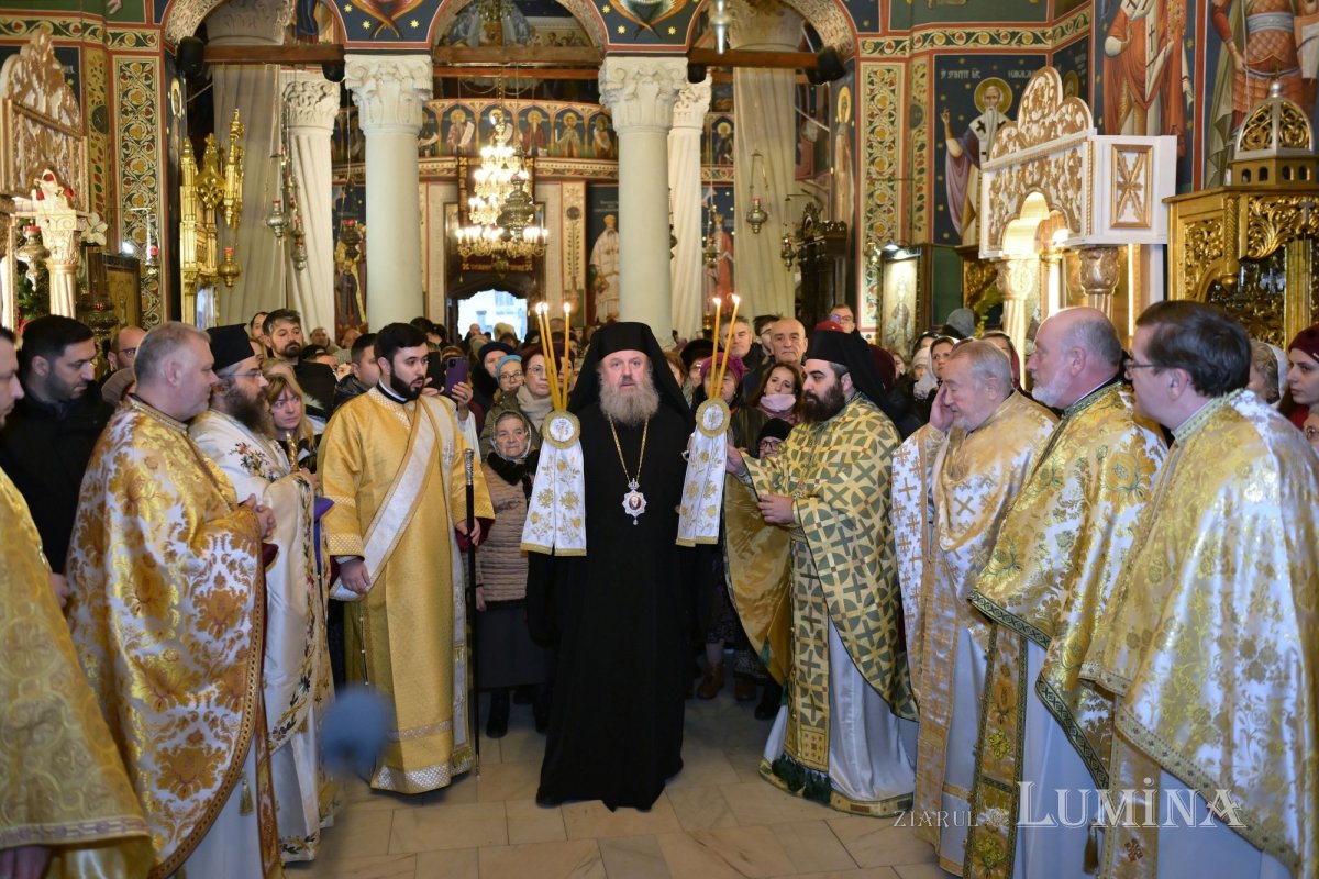 Cinstire a Sfântului Nicolae la Biserica „Sfântul Gheorghe”-Nou 349873