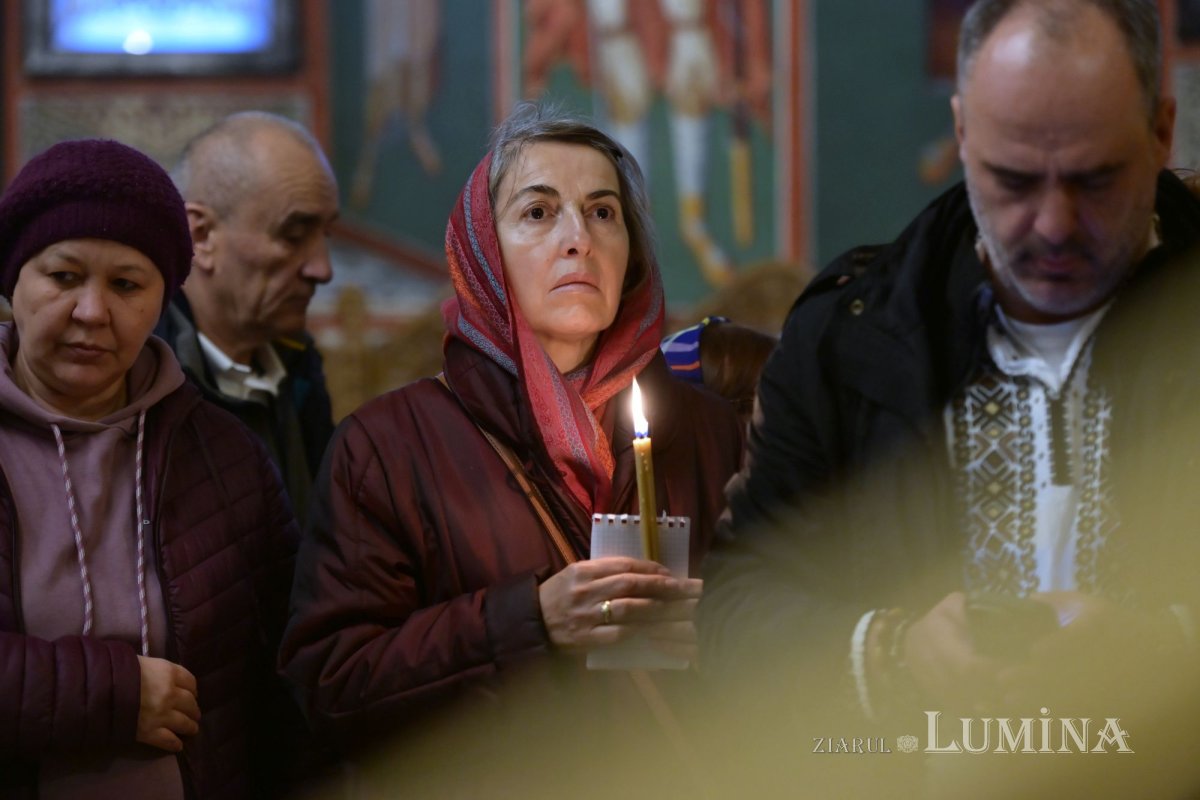 Cinstire a Sfântului Nicolae la Biserica „Sfântul Gheorghe”-Nou 349878