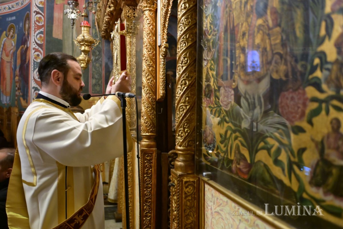 Cinstire a Sfântului Nicolae la Biserica „Sfântul Gheorghe”-Nou 349880