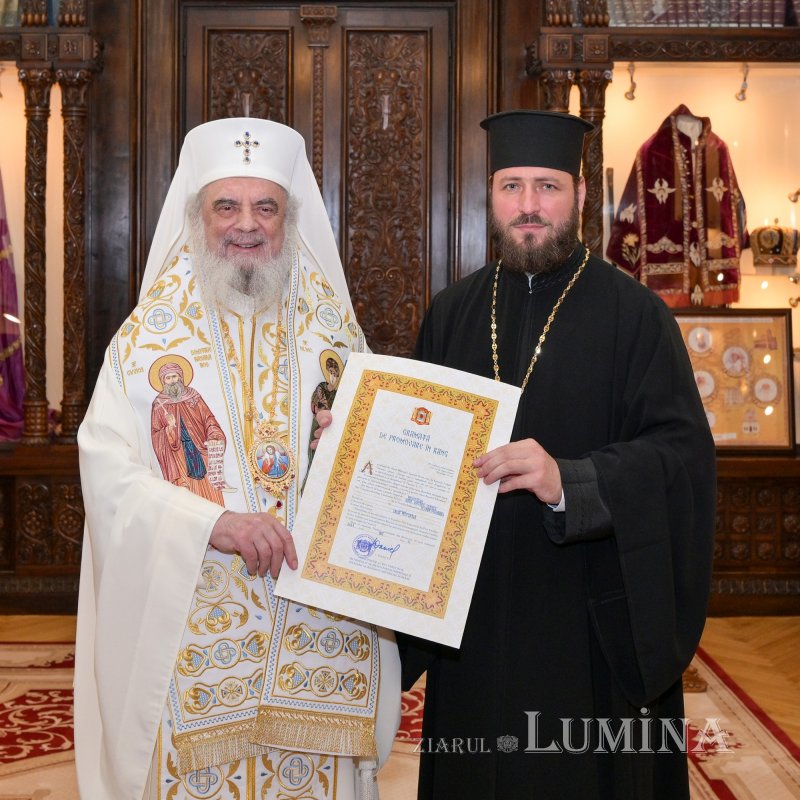 Promovări în rang pentru slujitori din Arhiepiscopia Bucureștilor 350410