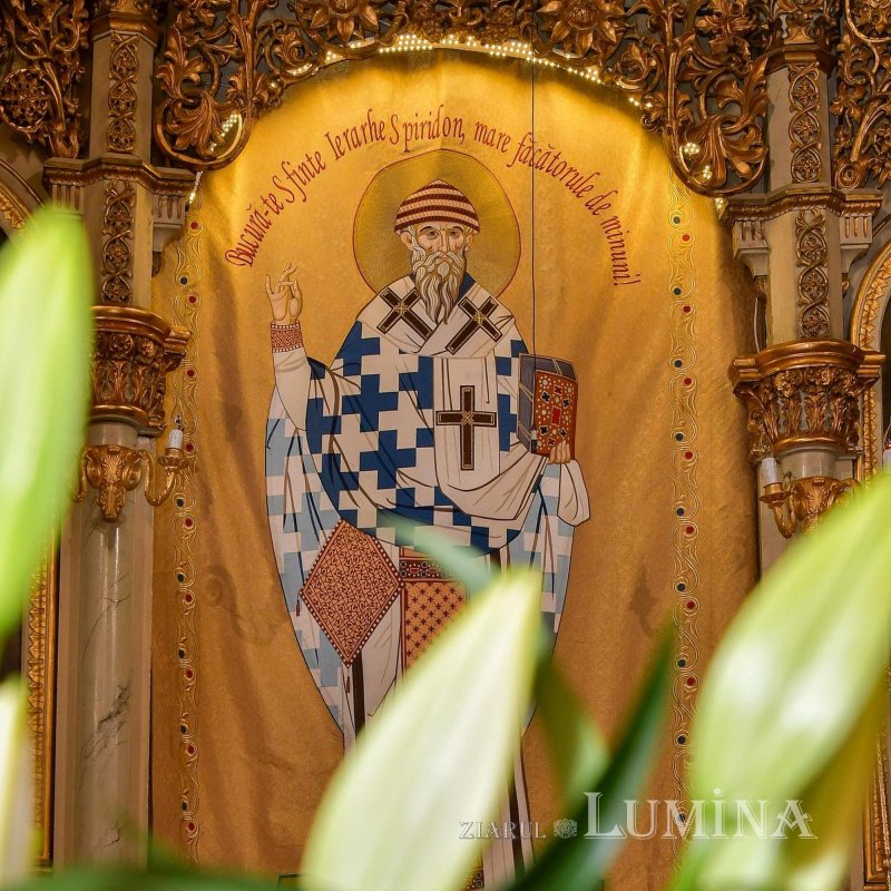 Sclipirile Luminii: Biserica „Sfântul Spiridon”-Nou din Bucureşti 350460