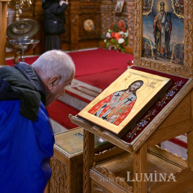 Prăznuire luminoasă la Biserica „Sfântul Elefterie”-Nou din București 350688