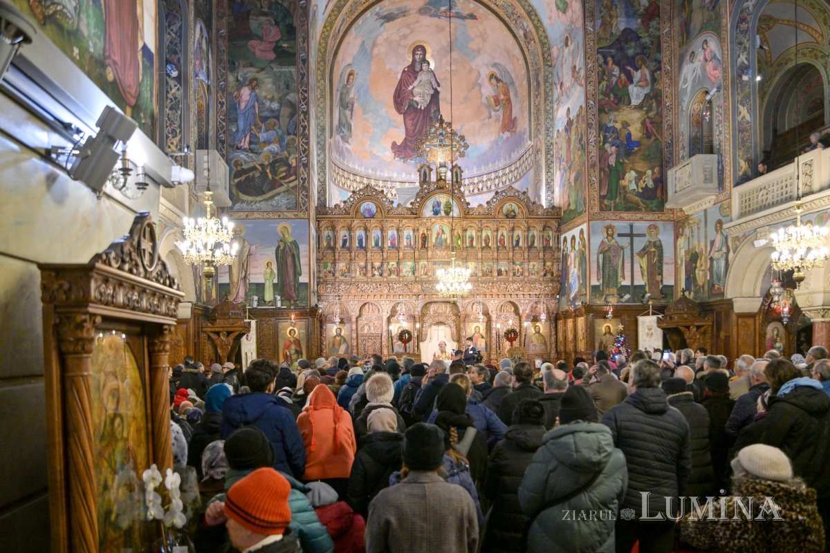 Prăznuire luminoasă la Biserica „Sfântul Elefterie”-Nou din București 350701