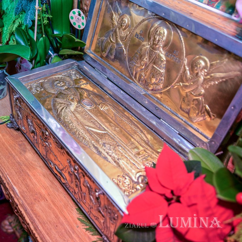 Prăznuire luminoasă la Biserica „Sfântul Elefterie”-Nou din București 350708