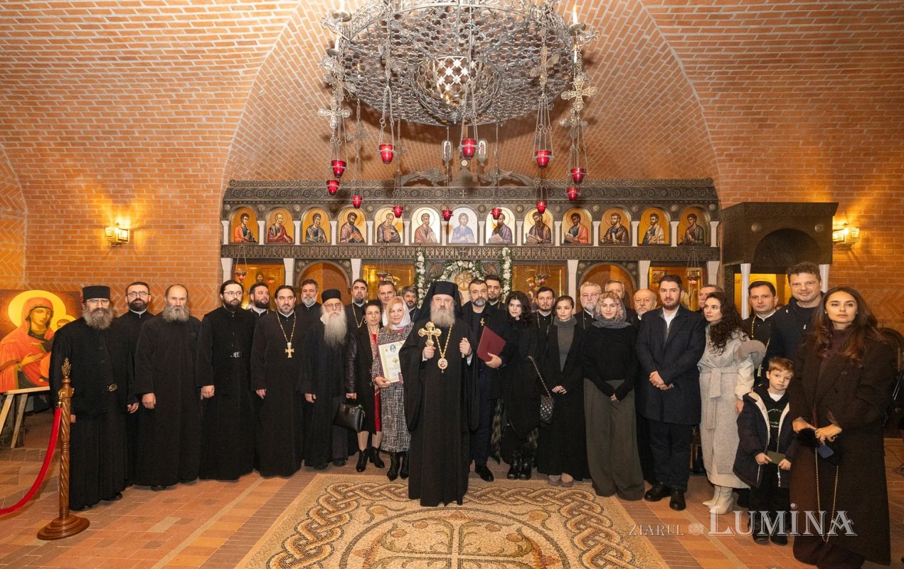 Ctitori de lumină într-o lume de umbre - o lucrare în care zidurile vorbesc fără cuvinte 350774