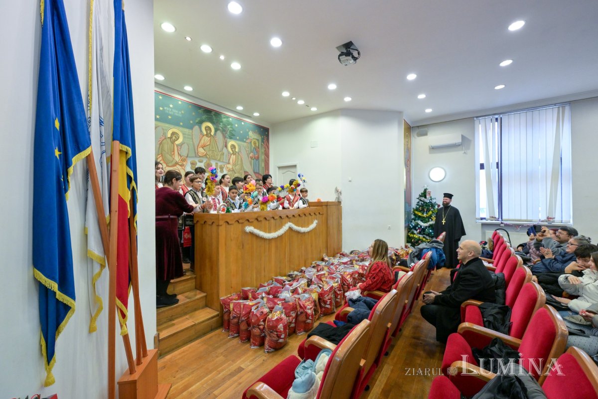 Daruri pentru 200 de familii din partea Protoieriei Sector 3 Capitală  351184