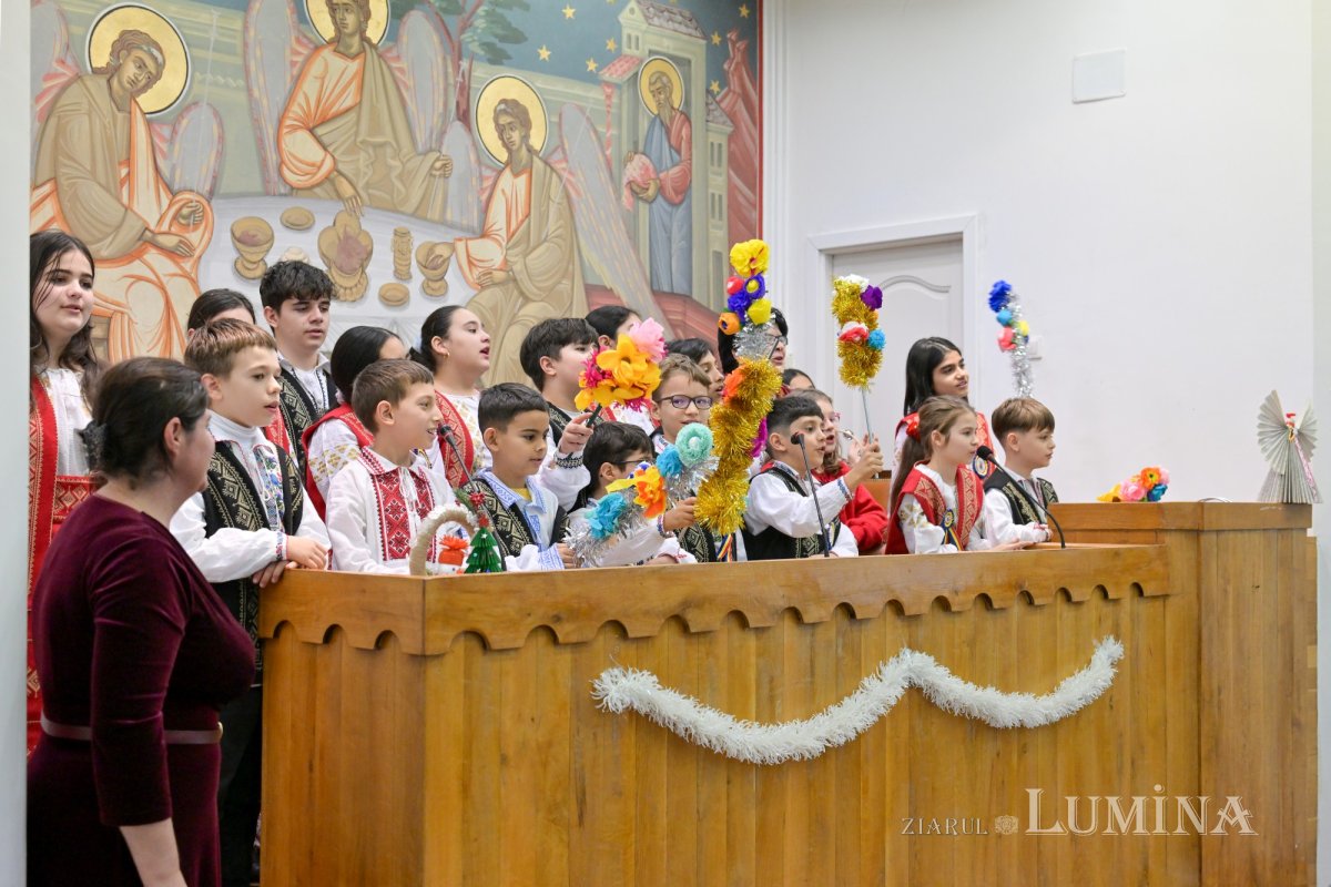 Daruri pentru 200 de familii din partea Protoieriei Sector 3 Capitală  351185