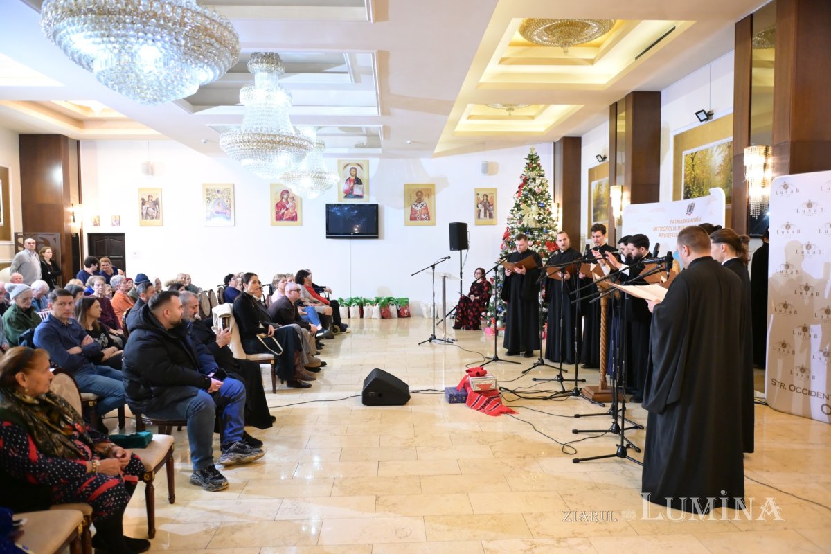 Colinde și daruri la Centrul de îngrijire Luxab 351420