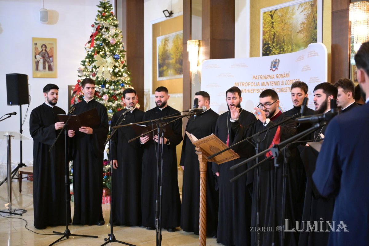 Colinde și daruri la Centrul de îngrijire Luxab 351423