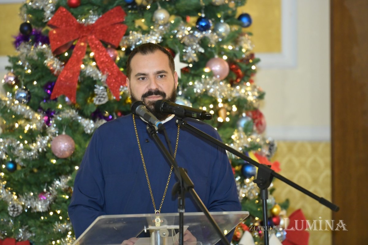 Colinde și daruri la Centrul de îngrijire Luxab 351433