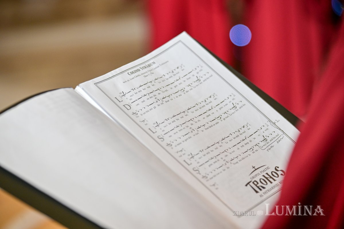 Ultimele grupuri de colindători primiți de Patriarhul României 351543