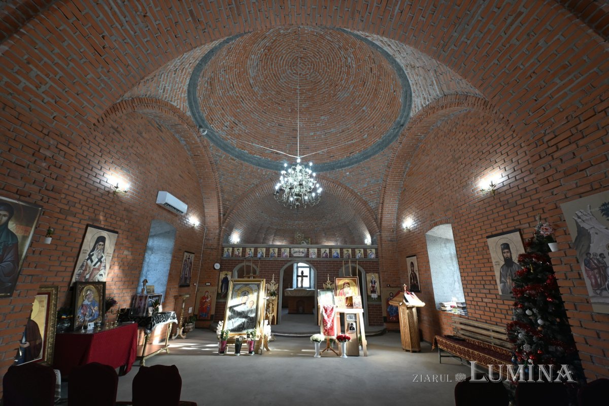 Biserica din Cerbu, renăscută din scrum de Crăciun 351503