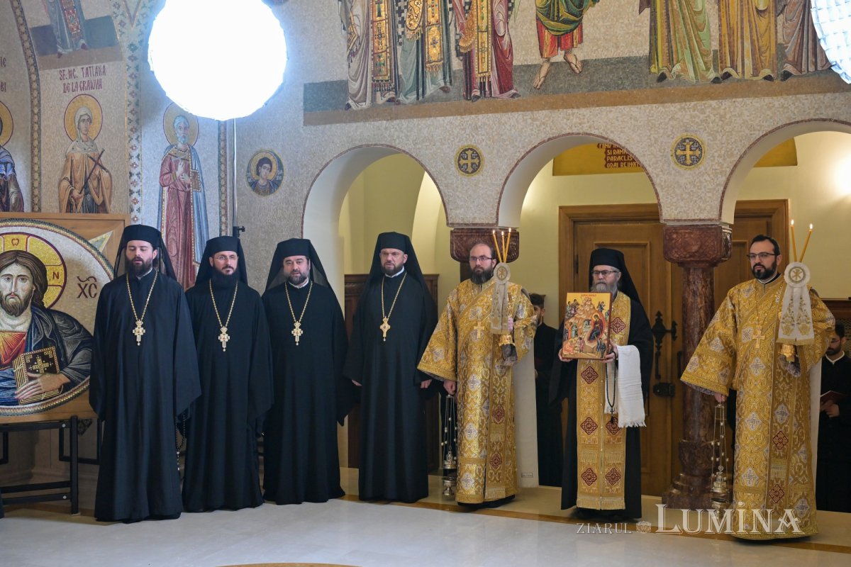 Ajunul Nașterii Domnului pe Colina Patriarhiei 351589