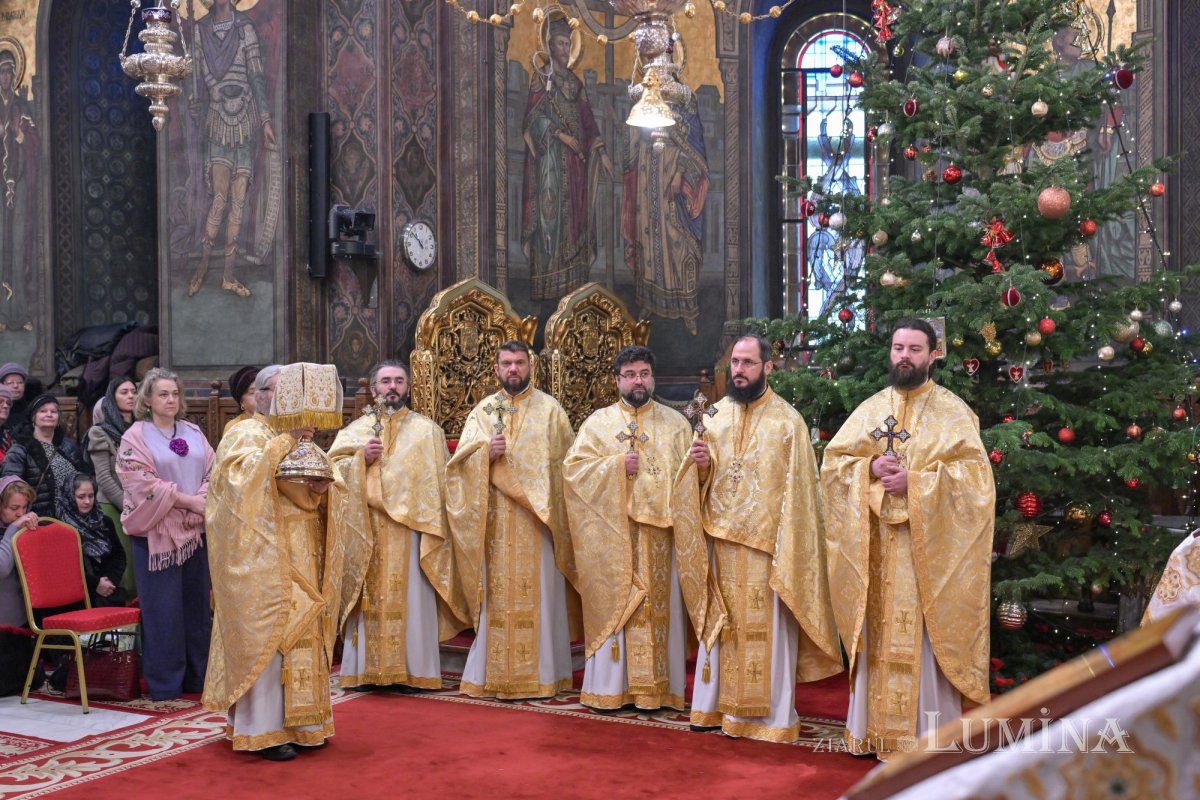 Prăznuire solemnă a Nașterii Domnului pe Colina Bucuriei 351672