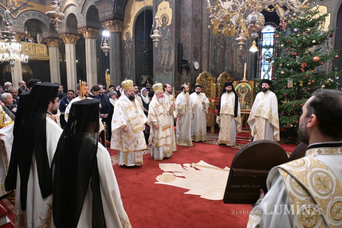 Prima zi a Anului Nou la Catedrala Patriarhală 352060