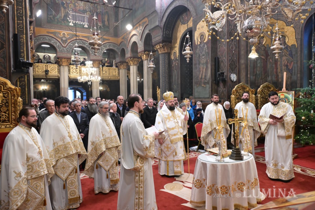 Prima zi a Anului Nou la Catedrala Patriarhală 352080