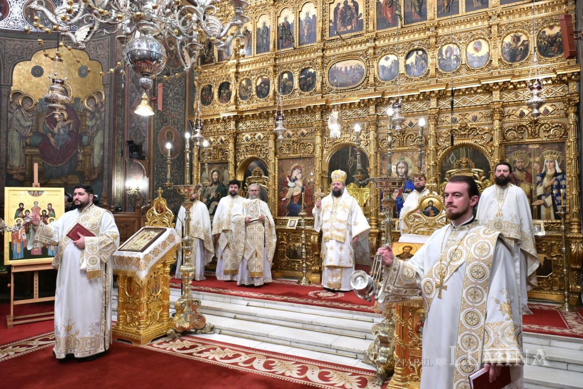 Prima zi a Anului Nou la Catedrala Patriarhală 352083