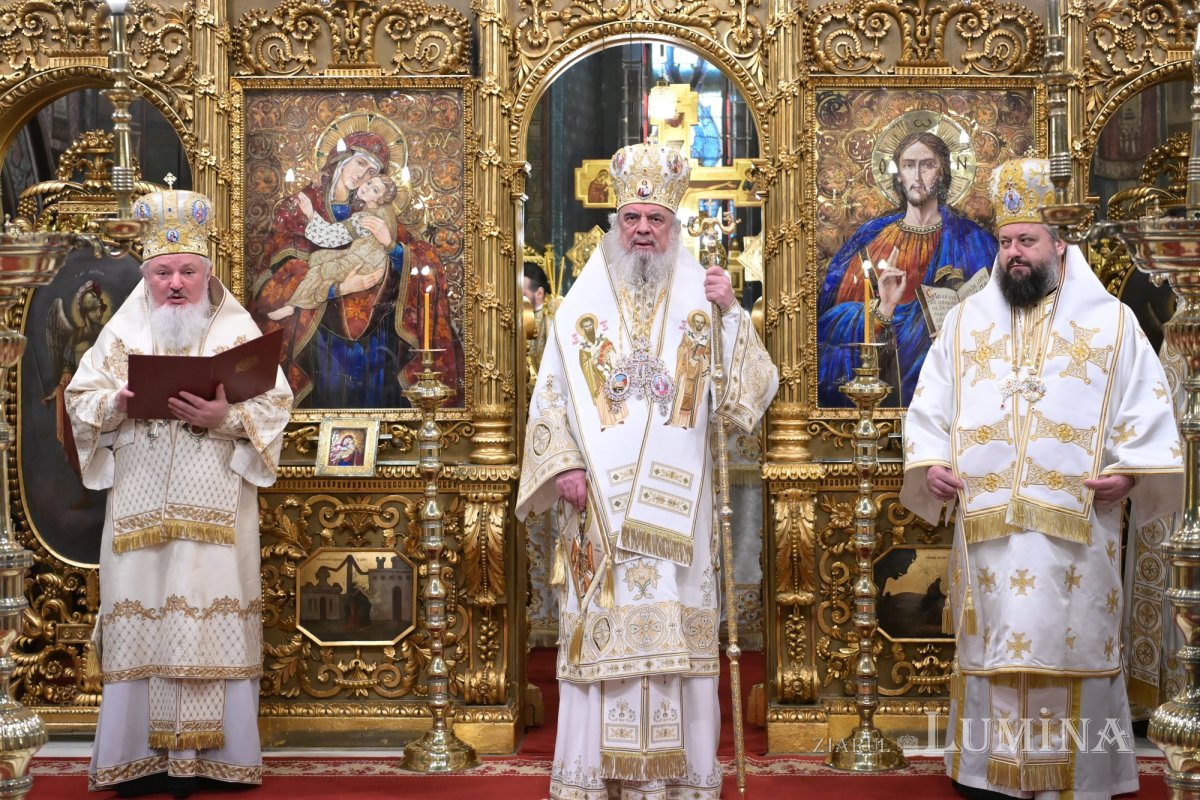 Prima zi a Anului Nou la Catedrala Patriarhală 352086