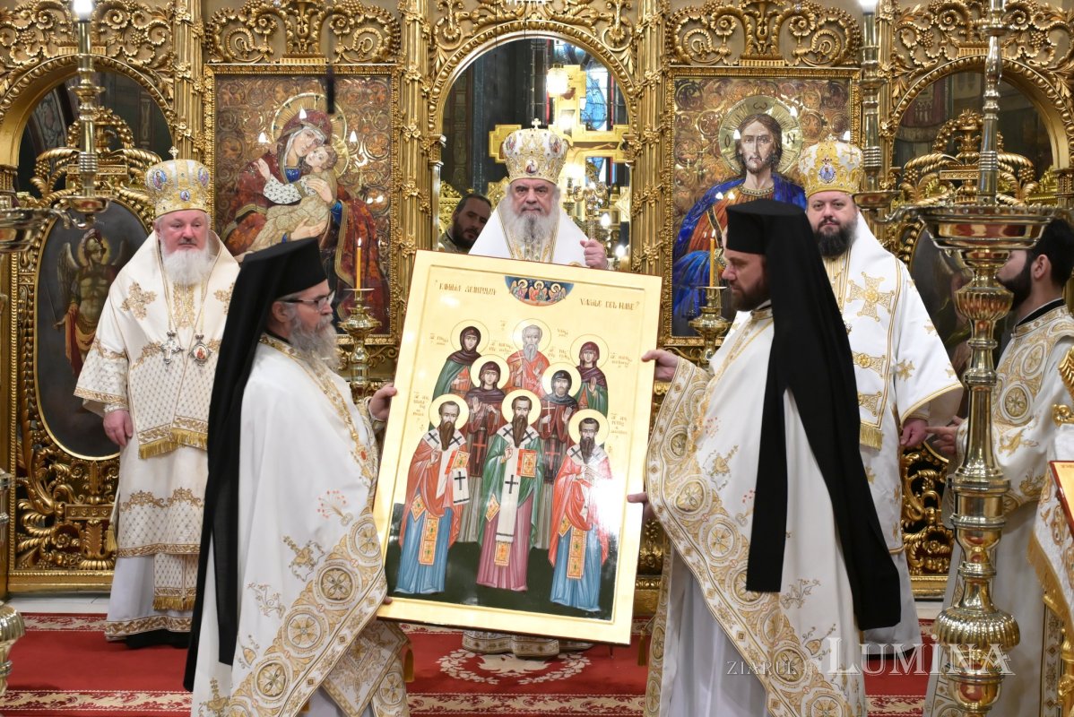 Prima zi a Anului Nou la Catedrala Patriarhală 352093
