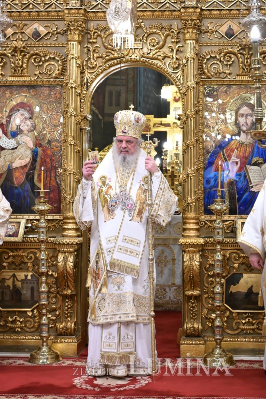 Prima zi a Anului Nou la Catedrala Patriarhală 352095