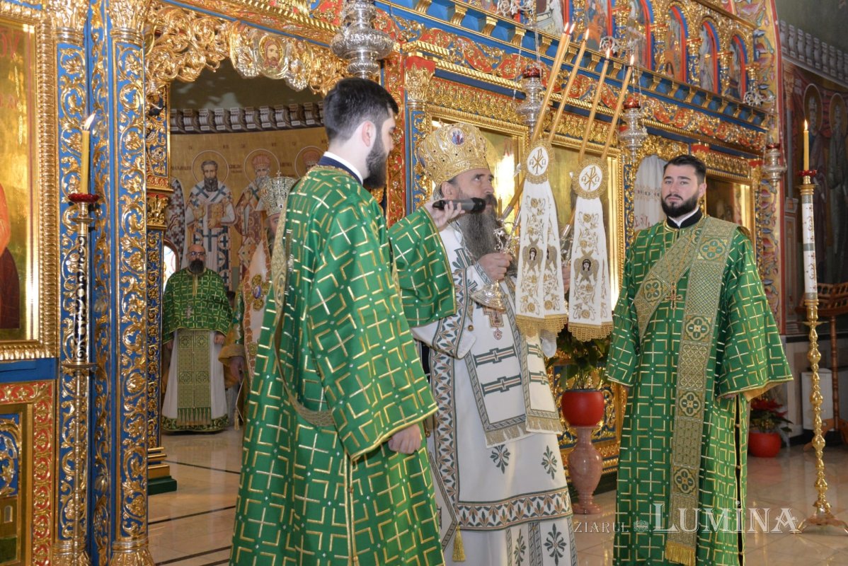 Sfântul Serafim de Sarov cinstit la Mănăstirea Pantocrator 352151