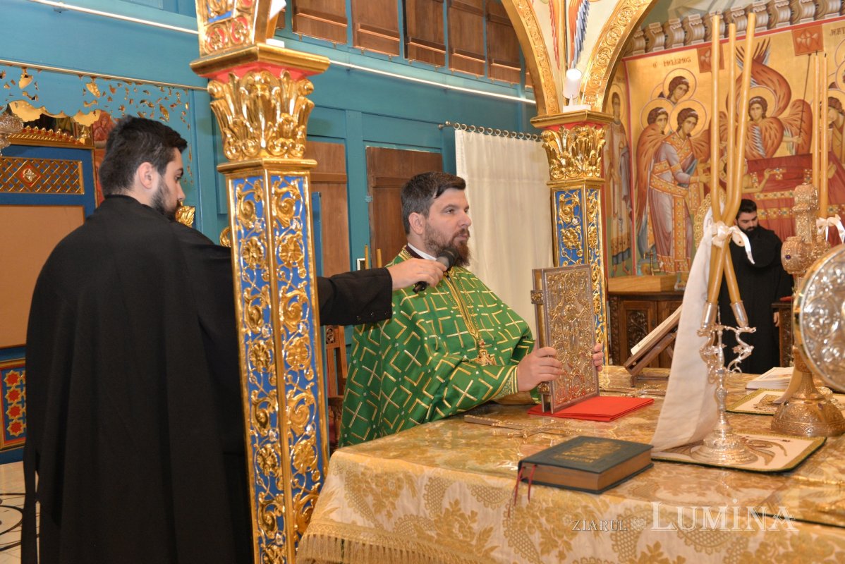 Sfântul Serafim de Sarov cinstit la Mănăstirea Pantocrator 352156