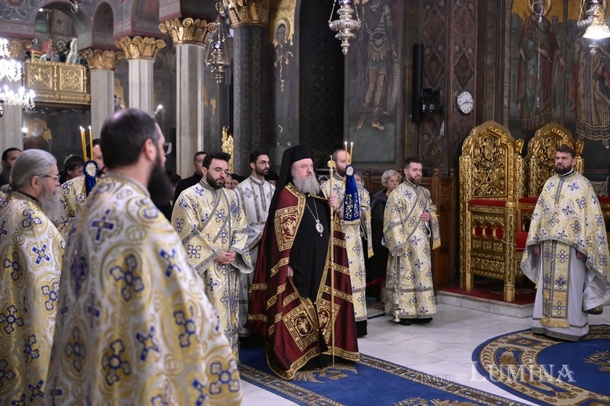 Dumnezeiasca Arătare celebrată pe Colina Bucuriei 352252