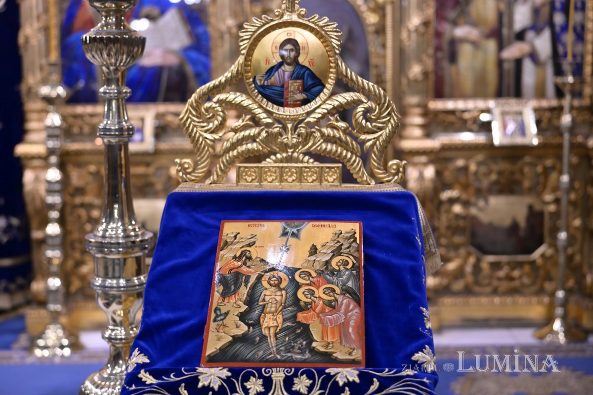 Dumnezeiasca Arătare celebrată pe Colina Bucuriei 352253